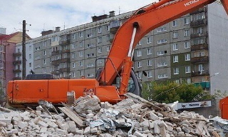Вывоз строительного мусора с участка в Кольчугино недорого от 1569 руб. | 2Землекопа-Кль